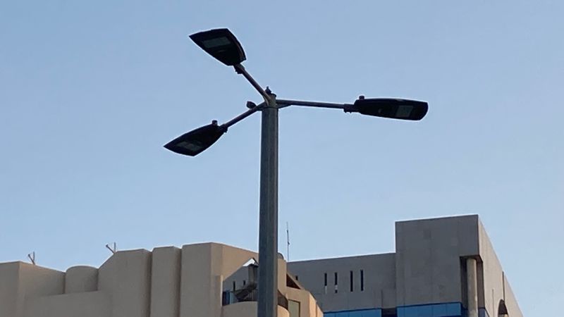 Continuando il nostro viaggio sul campo, questa tappa ci porta ad Abu Dhabi —